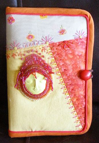 Stash Couture Kindle Cushion