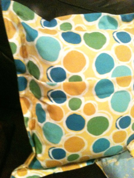 Deep placket on pillow