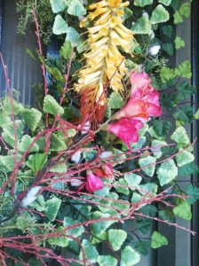Greenery and desert blooms detail.